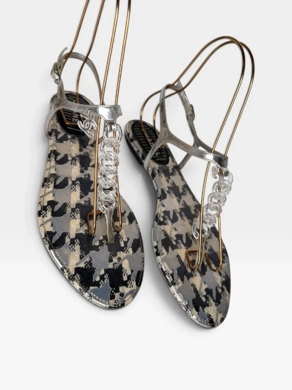 CHANEL EU 40 US 9 Silver Strappy Houndstooth Chain Ankle Strap Jelly Sandals